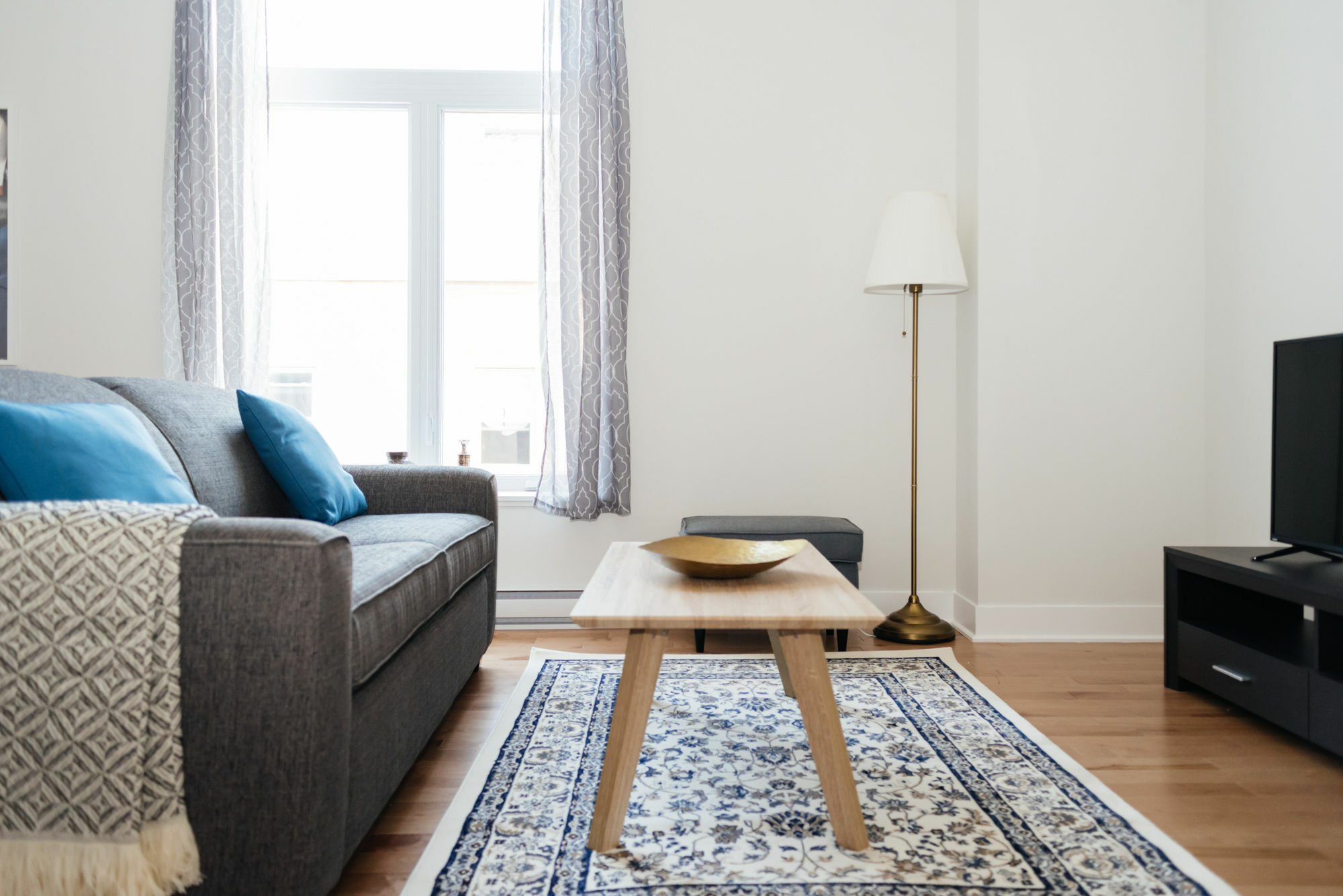 Appartement Chic 1br In The Village By Sonder Montréal